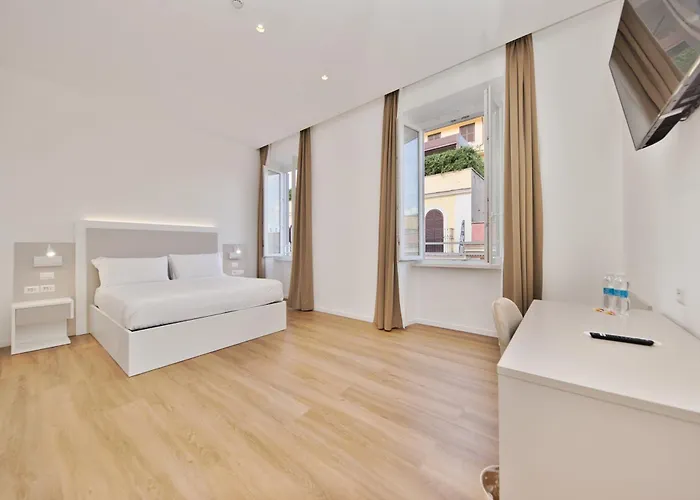 Hotel Lh Andreotti 3*
